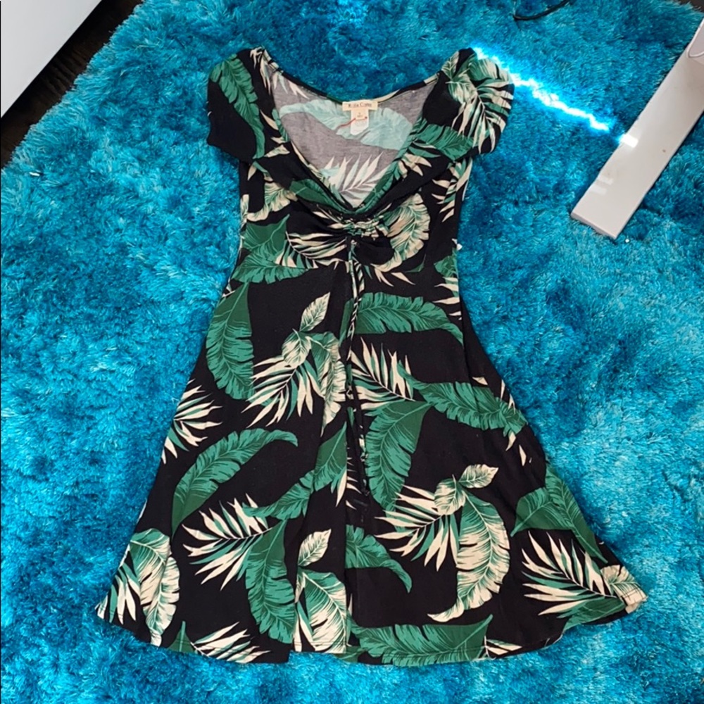 Floral/ Tropical Dress 🌺